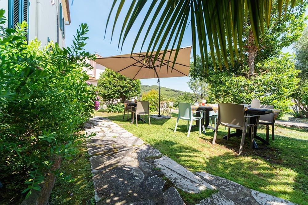 Hotel Casa Lupi Марчиана-Марина Экстерьер фото