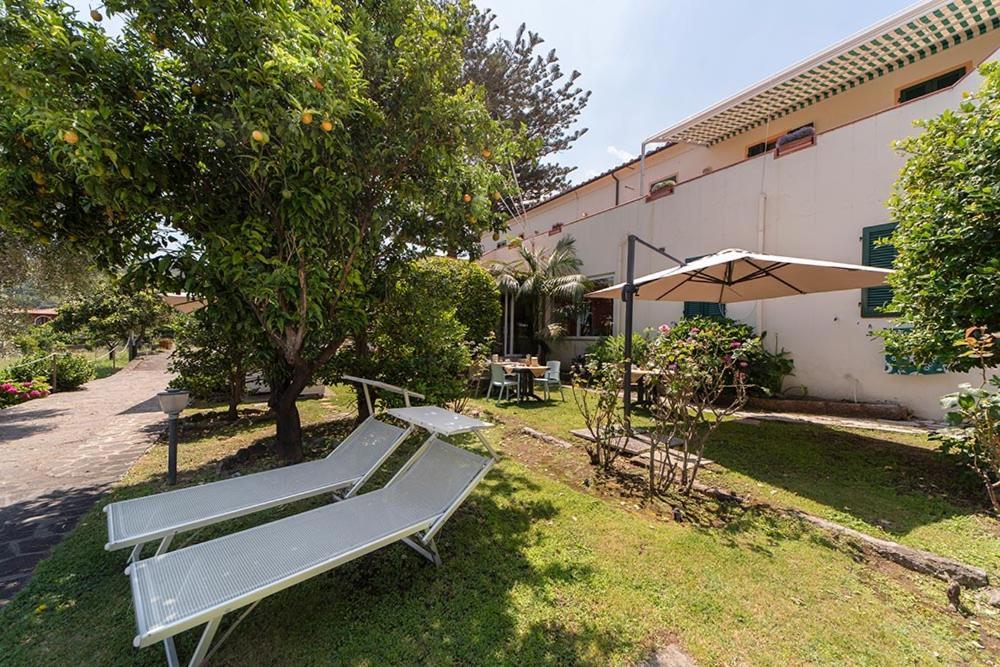 Hotel Casa Lupi Марчиана-Марина Экстерьер фото