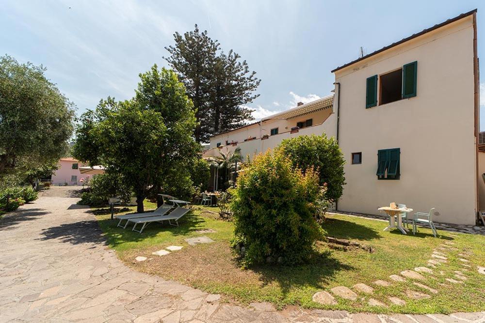 Hotel Casa Lupi Марчиана-Марина Экстерьер фото