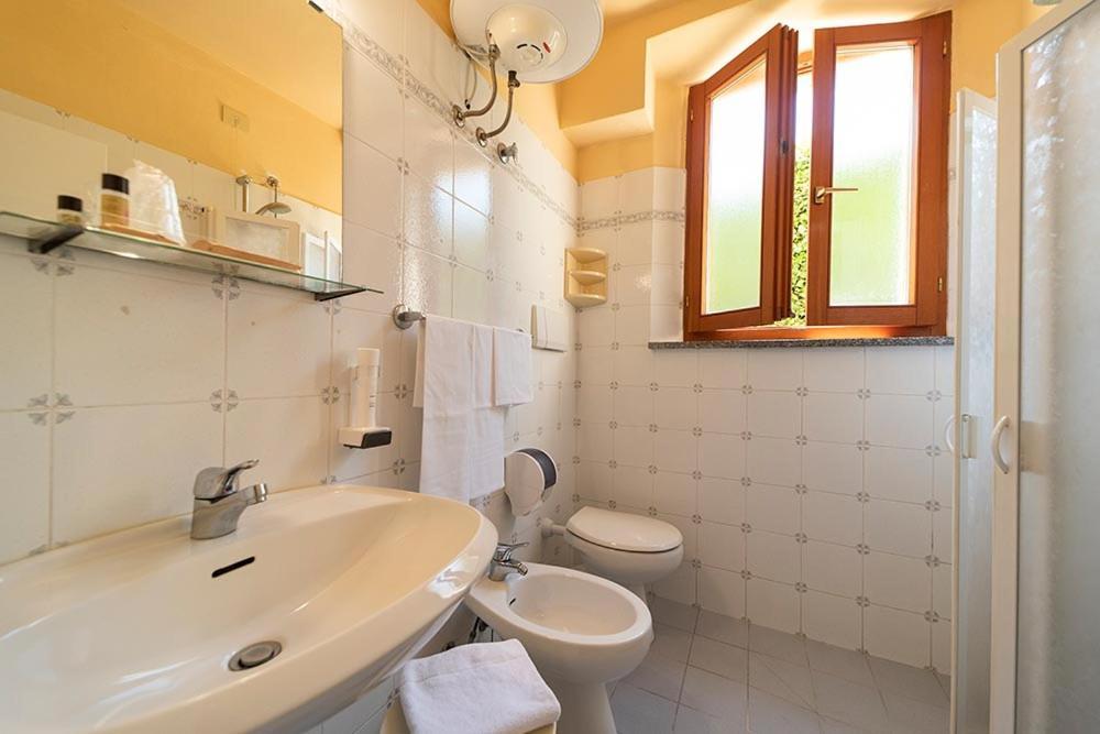 Hotel Casa Lupi Марчиана-Марина Экстерьер фото
