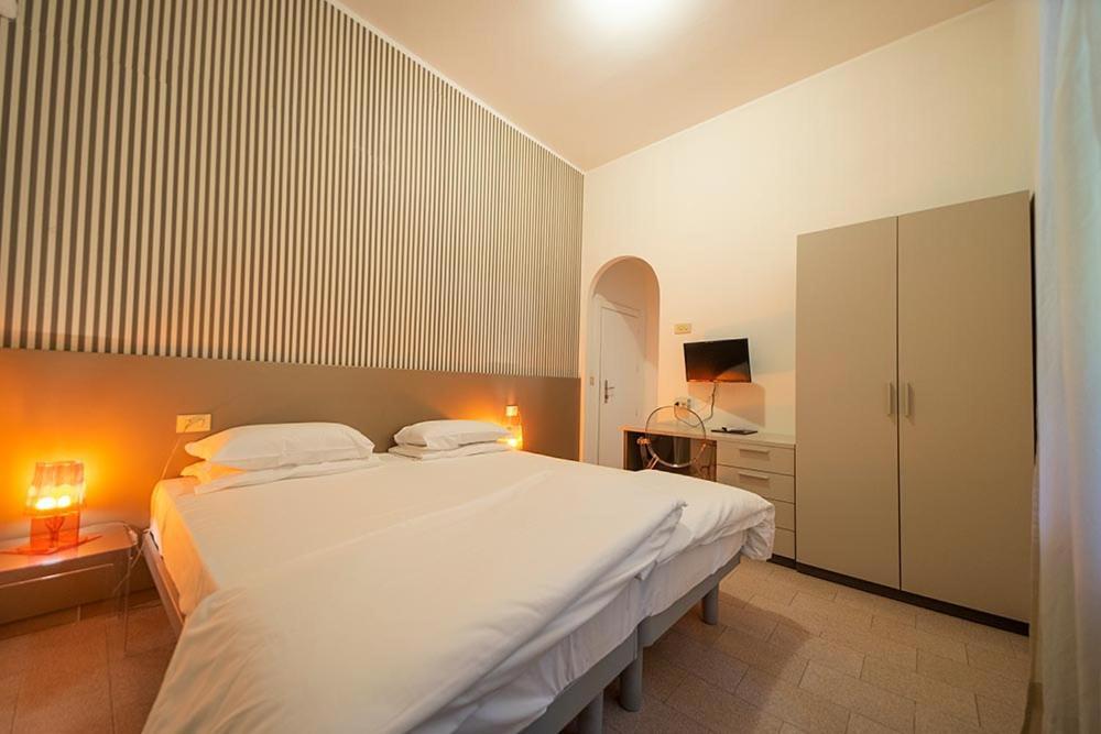 Hotel Casa Lupi Марчиана-Марина Экстерьер фото