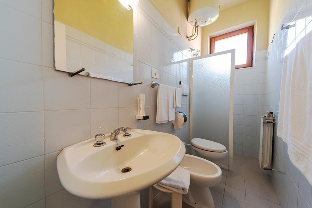 Hotel Casa Lupi Марчиана-Марина Экстерьер фото