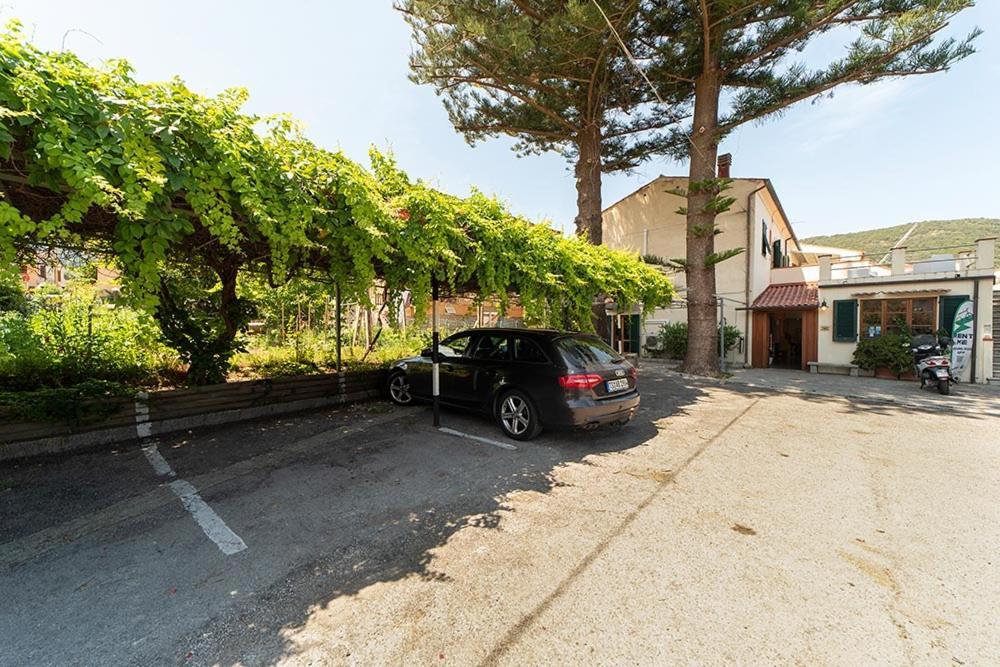 Hotel Casa Lupi Марчиана-Марина Экстерьер фото